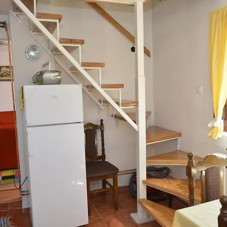 Holiday home Vikend Kuca Stefana *