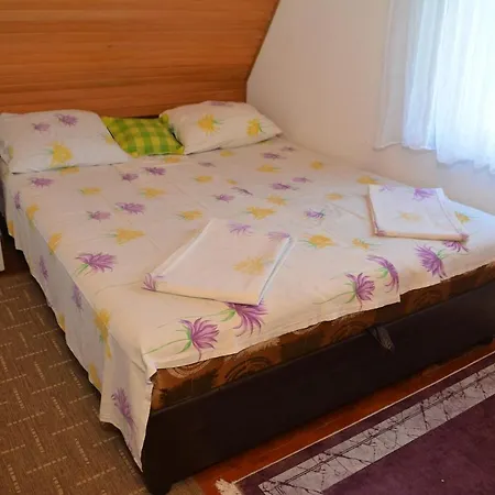 Vikend Kuca Stefana * Sljivovica (Zlatibor)