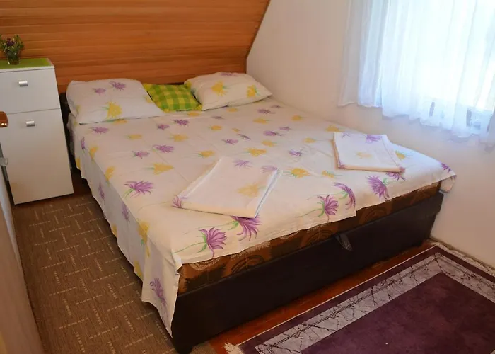 Vikend Kuca Stefana * Sljivovica (Zlatibor)